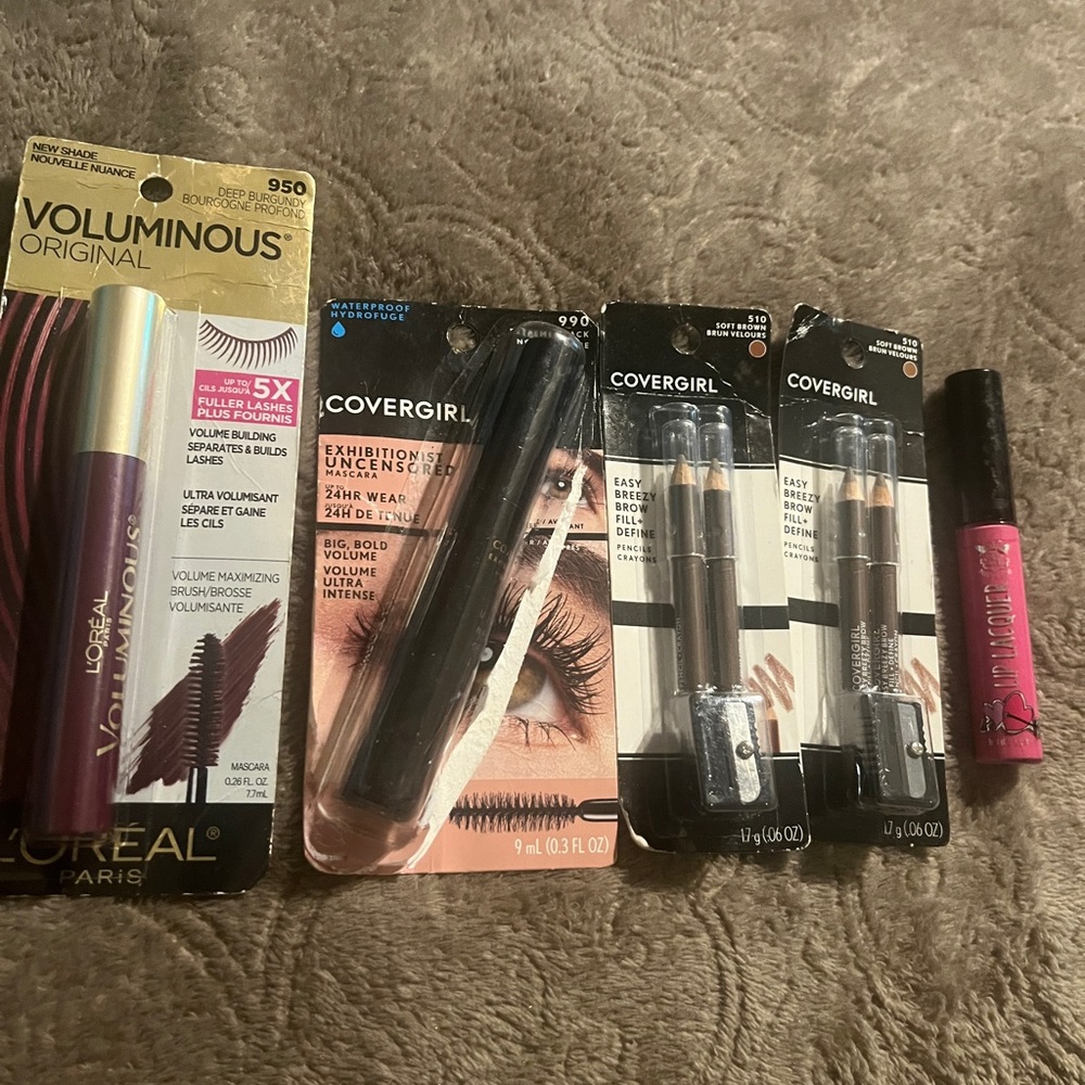 Covergirl & L’Oréal Lot of 5 Mascara & Eye Pencils & 1-Lip Lacquer. New